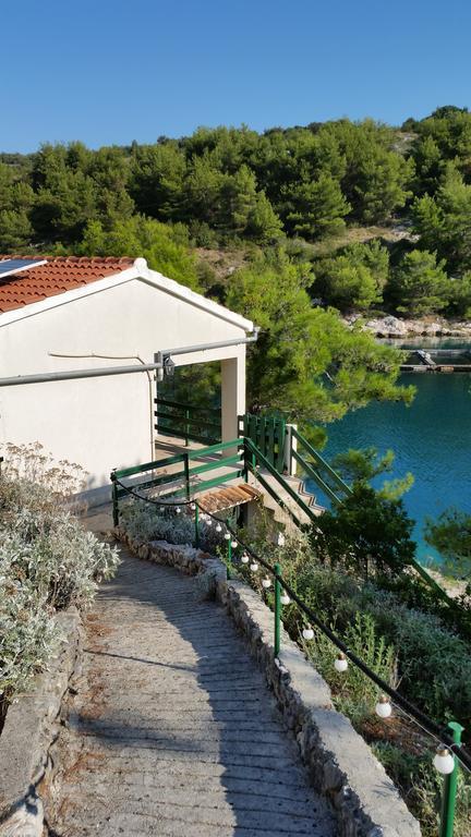 Holiday Home Dumboka Sali Kültér fotó